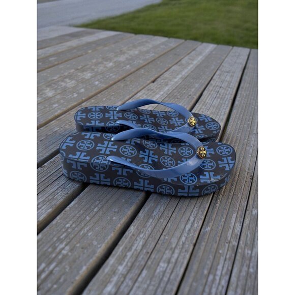 TORY BURCH Blue Gold Platform Flip Flops Sandals Size 8 - Picture 1 of 10